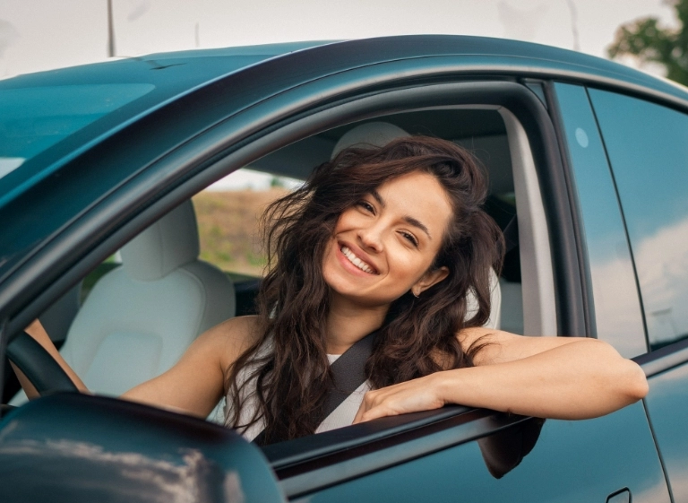 kobieta w&nbsp;aucie